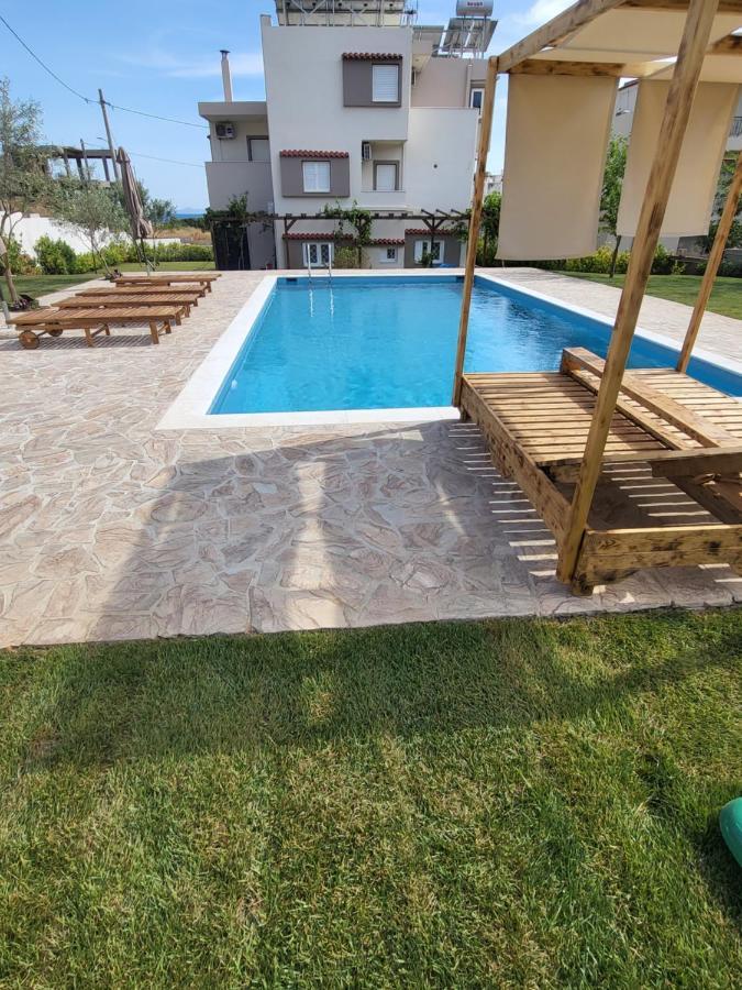 Beach House With Garden Anavyssos Exterior photo