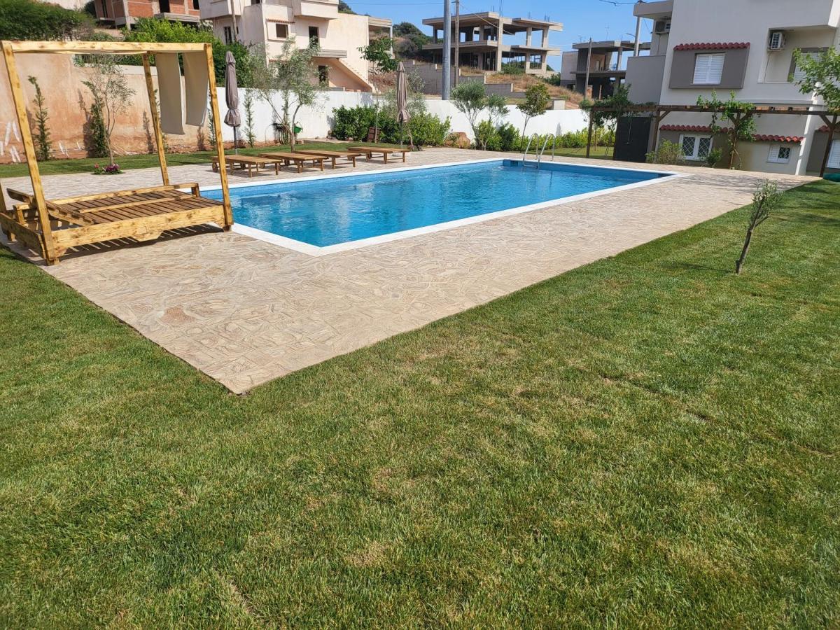 Beach House With Garden Anavyssos Exterior photo